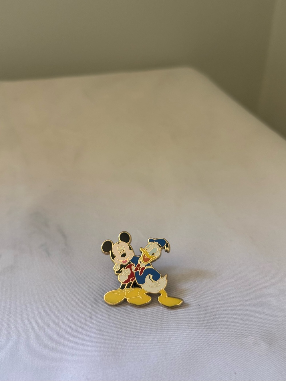 Mickey Mouse and Donald Duck from the "Friends Are Forever” Disney Pin